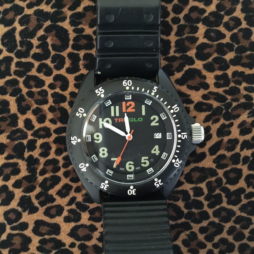 TRU GLO SWISS MADE MEN’S WATCH *LIKE NEW*